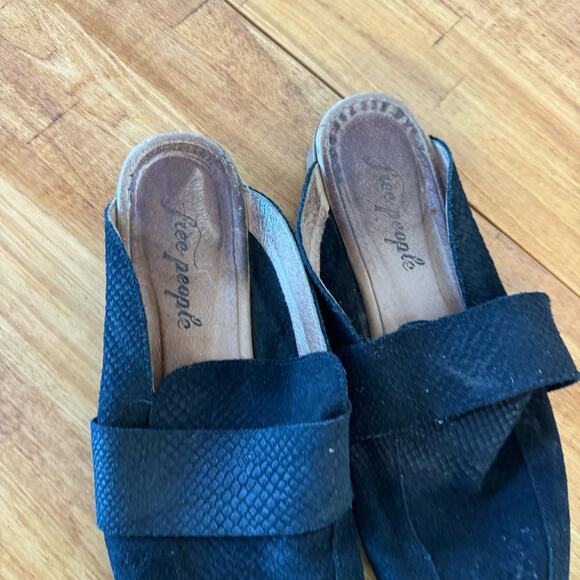 Free People At Ease Black Leather Embossed Slip On Loafers Size 41.5 - Picture 4 of 7